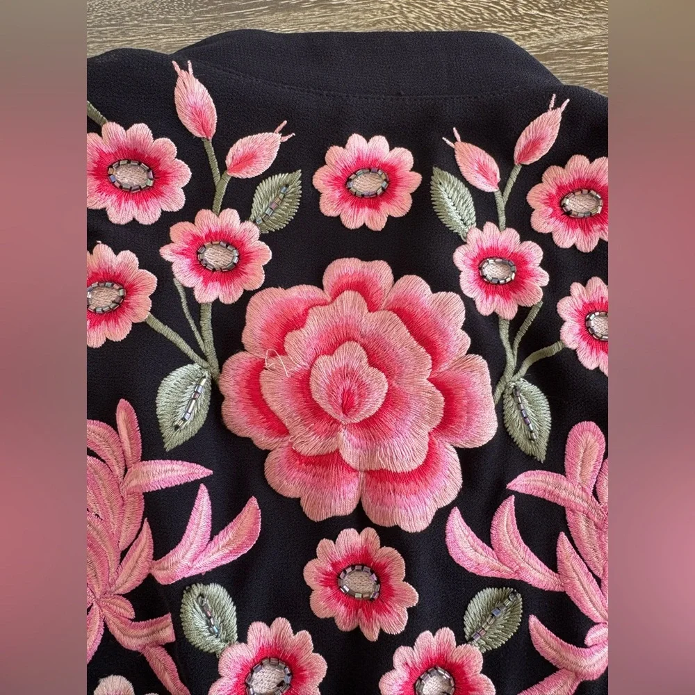 Needle & Thread Embroidered Rose Bomber Floral Crepe Jacket Size US 8 - Picture 10 of 16